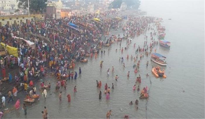 कार्तिक पूर्णिमा पर श्रद्धालुओं ने लगायी आस्था की डुबकी