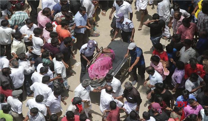 करुणानिधि के अंतिम दर्शन के दौरान मची भगदड़ में 2 लोगों की मौत, 35 घायल