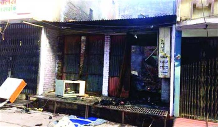 कासगंज में फिर भड़की हिंसा कासगंज में फिर भड़की हिंसा