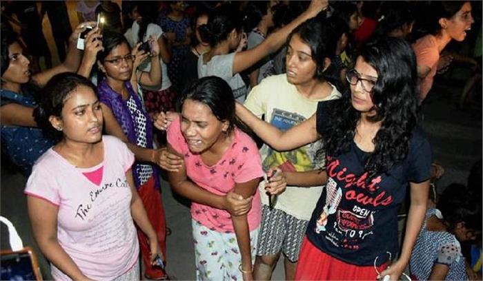 बीएचयू हिंसा मामले में सीओ निवेश कटियार को हटाया गया