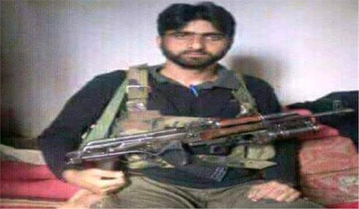 कश्मीर : सुरक्षा बलों ने लश्कर कमांडर अयूब को मार गिराया