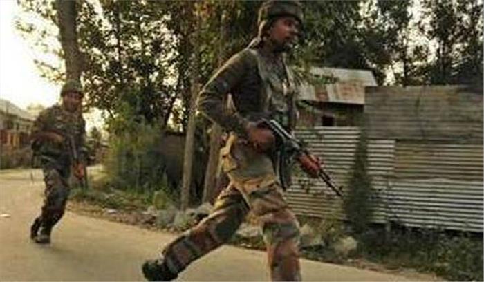 कश्मीर में विस्फोट, 15 नागरिक घायल