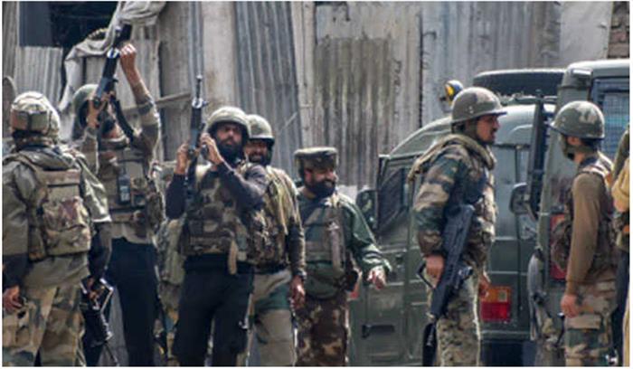 कश्मीर में जैश-ए-मोहम्मद के तीन ठिकानों का भंडाफोड़ कश्मीर में जैश-ए-मोहम्मद के तीन ठिकानों का भंडाफोड़