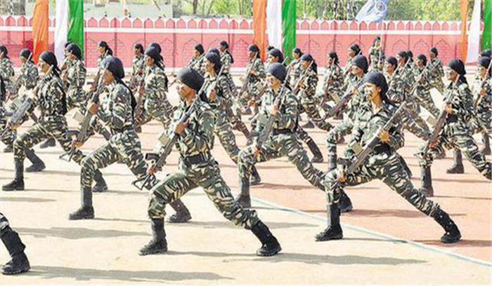 कश्मीर में अब पत्थरबाजों से निपटेंगी महिला कमांडो कश्मीर में अब पत्थरबाजों से निपटेंगी महिला कमांडो