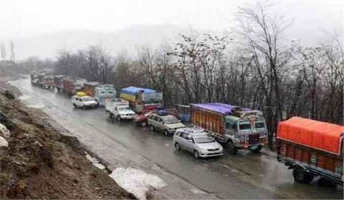 चार दिन बाद यातायात के लिए खोला गया श्रीनगर