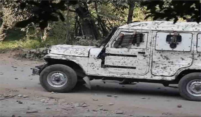 शोपियां में मुठभेड़ के बाद सुरक्षाबलों पर पत्थरबाजी, झड़प में एक की मौत