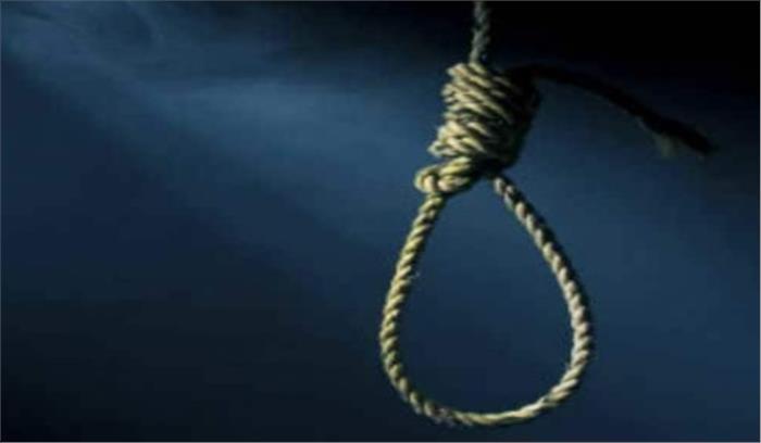 मध्य प्रदेश में आरोपी ने लगाई फांसी