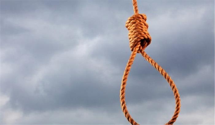 गर्भवती महिला ने लगाई फांसी नवजात सुरक्षित