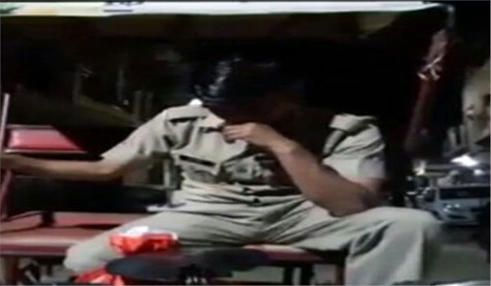नशे में धुत पुलिसकर्मी नहीं ढूंढ पाया अपना घर