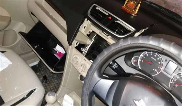 चोरों ने सात दर्जन गाड़ियों की बैटरी उड़ाई