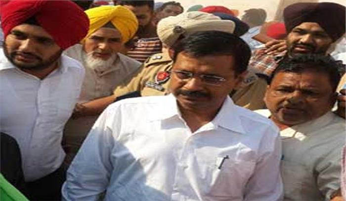 अरविंद केजरीवाल ने पांच प्यारों से की मुलाकात अरविंद केजरीवाल ने पांच प्यारों से की मुलाकात