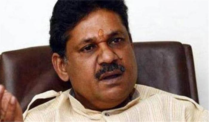 केजरीवाल ने करोड़ों लोगों को गंदा पानी पिलाकर अस्पतालों के चक्कर लगवाए : कीर्ति आज़ाद