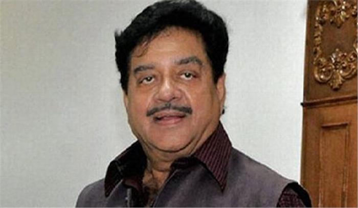 केजरीवाल और लालू के समर्थन में आए शत्रुघ्न सिन्हा