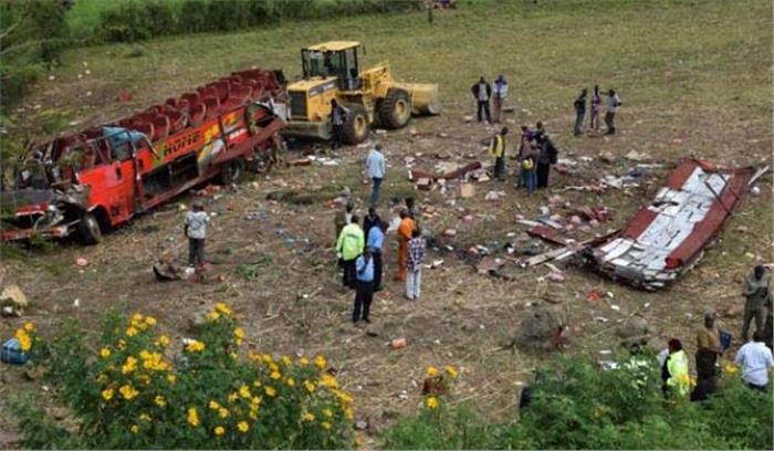 केन्या में बस दुर्घटनाग्रस्त, 51 की मौत