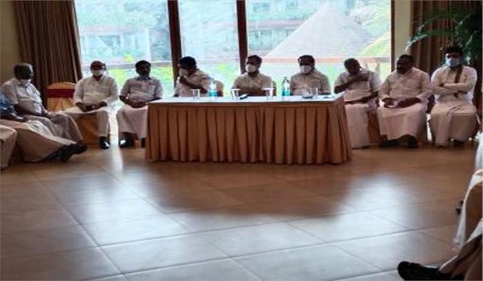 केरल में राहुल ने दिखाई यूडीएफ के घोषणापत्र की झलक, न्याय का वादा