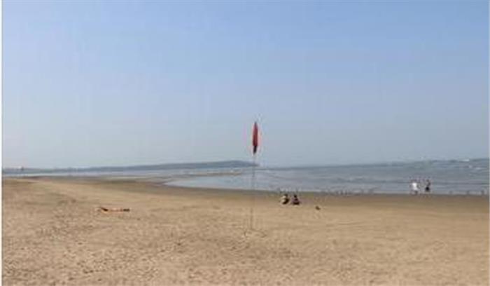 केरल : समुद्र में तैराकी करने पर 17 विदेशियों के खिलाफ मामला दर्ज