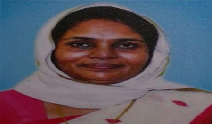 केरल महिला आयोग की सदस्य की पीएचडी डिग्री को लेकर नया विवाद शुरू केरल महिला आयोग की सदस्य की पीएचडी डिग्री को लेकर नया विवाद शुरू