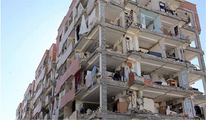 ईरान : भूकंप से मरने वालों की संख्या हुई 445, 7370 घायल, 12 हज़ार घर पूरी तरह तबाह, 118 आफ्टरशॉक्स ईरान : भूकंप से मरने वालों की संख्या हुई 445, 7370 घायल, 12 हज़ार घर पूरी तरह तबाह, 118 आफ्टरशॉक्स