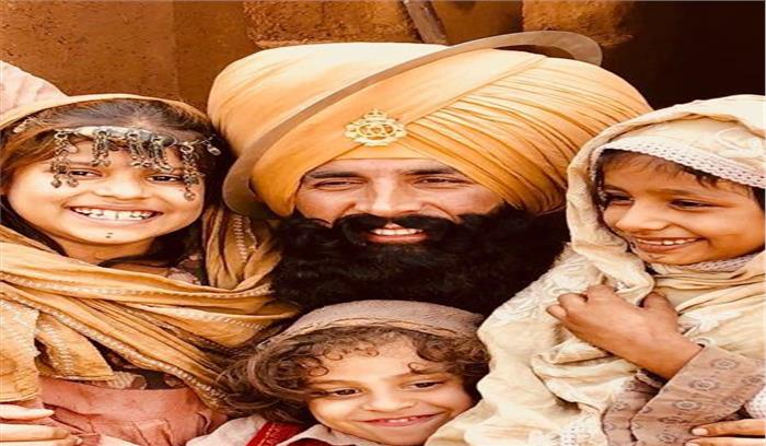 अक्षय कुमार ने अपनी अगली फिल्म केसरी के लिए अफगानी बच्चों संग शूटिंग की