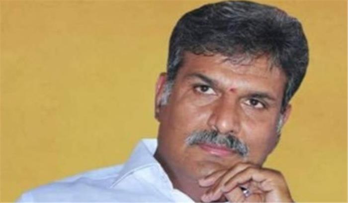 नौकरशाह से झगड़े के बाद ट्रैवल एजेंसी बंद कर दी इन सांसद ने