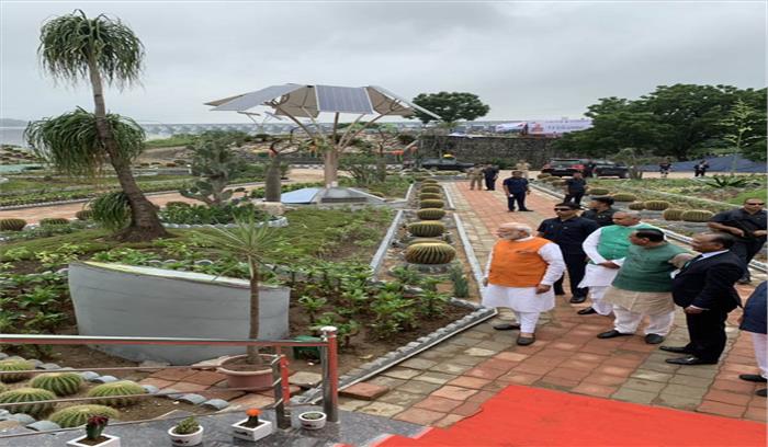 प्रधानमंत्री मोदी 69वां जन्मदिन मनाने के लिए गुजरात में