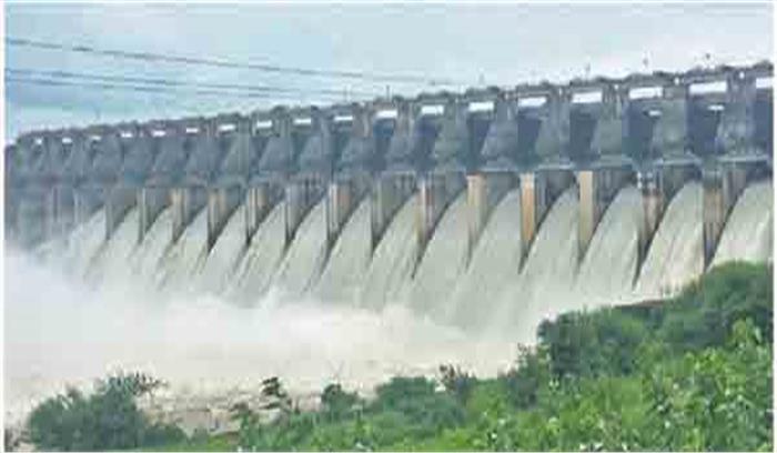 आज भी खुले हैं इंदिरा सागर और ओंकारेश्वर बांध के गेट