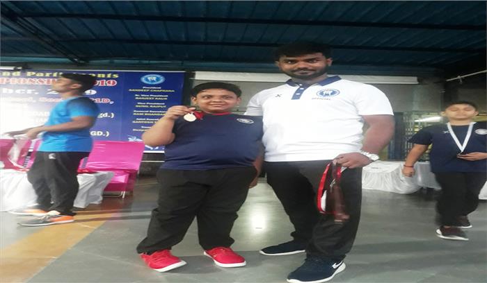 किक बॉक्सिंग प्रतियोगिता में चन्मय गोयल ने किया गोल्ड मैडल हासिल किक बॉक्सिंग प्रतियोगिता में चन्मय गोयल ने किया गोल्ड मैडल हासिल