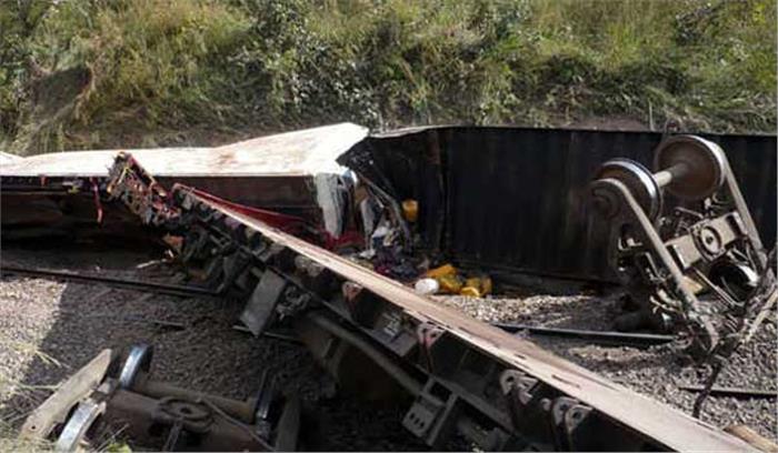 कांगो ट्रेन हादसे में कम से कम 30 लोगों की मौत