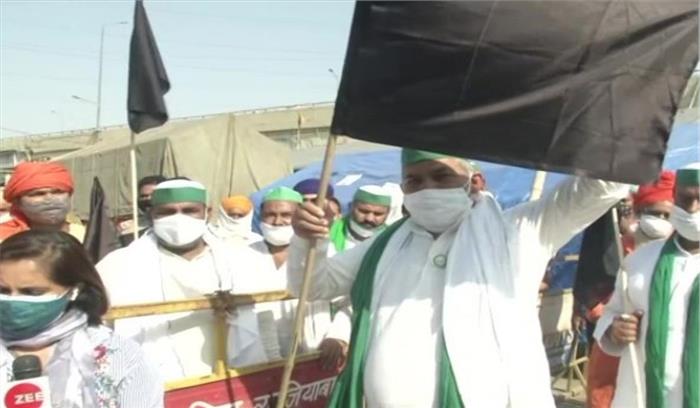 किसानों ने मनाया विरोध दिवस, पुतला जलाकर सरकार के विरोध में लगाए नारे