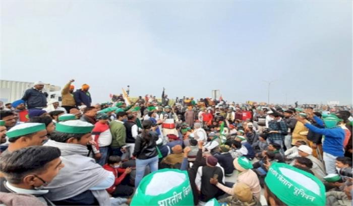 किसान आंदोलन से बने सियासी समीकरणों के बीच लाभ उठाने को तैयार कांग्रेस