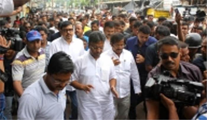 तृणमूल प्रतिनिधिमंडल ने हिंसा प्रभावित भाटपाड़ा का दौरा किया