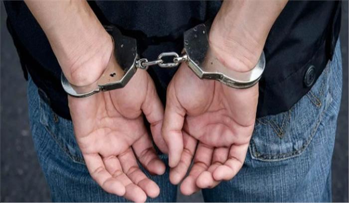 तीन बंगलादेशी नागरिक गिरफ्तार