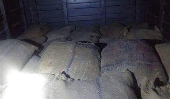 पश्चिम बंगाल में 1000 किलो विस्फोटक के साथ दो गिरफ्तार