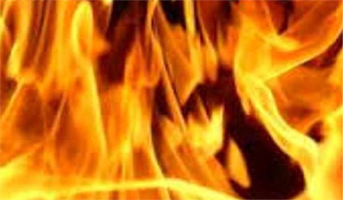 कोलकाता में जूट मिल में लगी आग