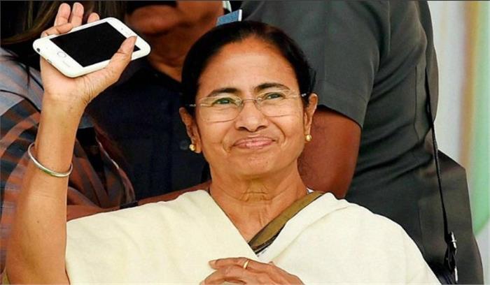 कोलकाता: ममता बनर्जी करेंगी आठवें क्रिसमस समारोह का उद्घाटन