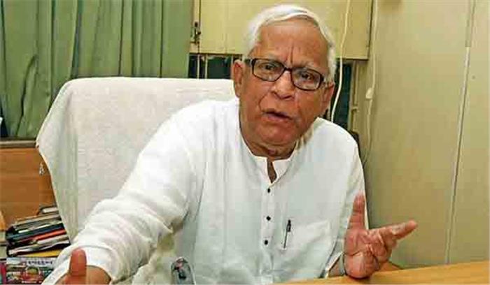 पश्चिम बंगाल के पूर्व मुख्यमंत्री बुद्धदेव भट्टाचार्य सांस लेने में तकलीफ के बाद अस्पताल में भर्ती