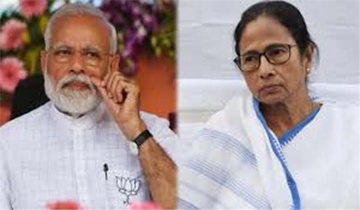 कोलकाता: महिलाओं ने पर्यावरण अनुकूल कलम बनाया