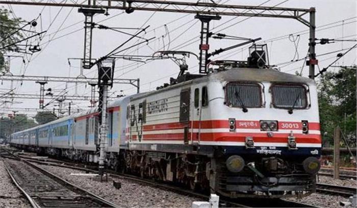 पश्चिम बंगाल : सेल्फी लेते वक्त किशोर की मौत