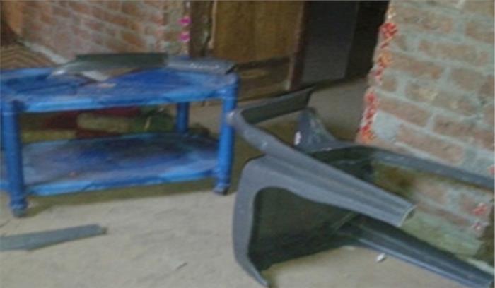 ऑफिस में घुसकर तोड़फोड़ व बलवा, जुर्म दर्ज