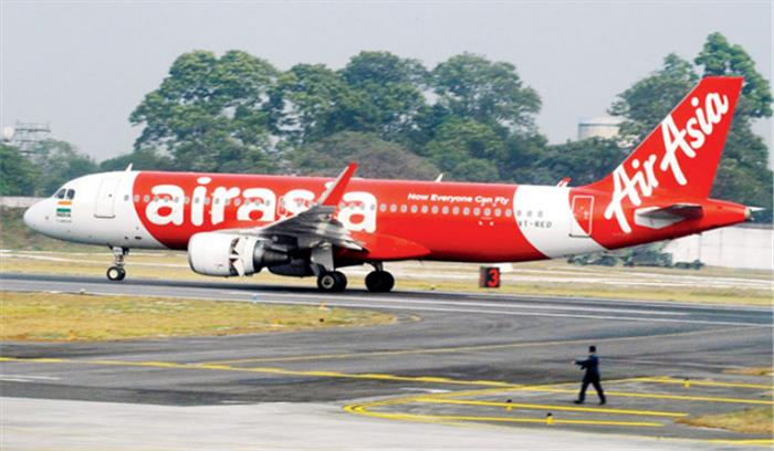  इंजन में खराबी के कारण जापान के ओकिनावा में हुई एयर एशिया के विमान की आपात लैंडिंग