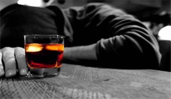 कुशीनगर में कच्ची शराब पीने से एक व्यक्ति की मृत्यु कुशीनगर में कच्ची शराब पीने से एक व्यक्ति की मृत्यु