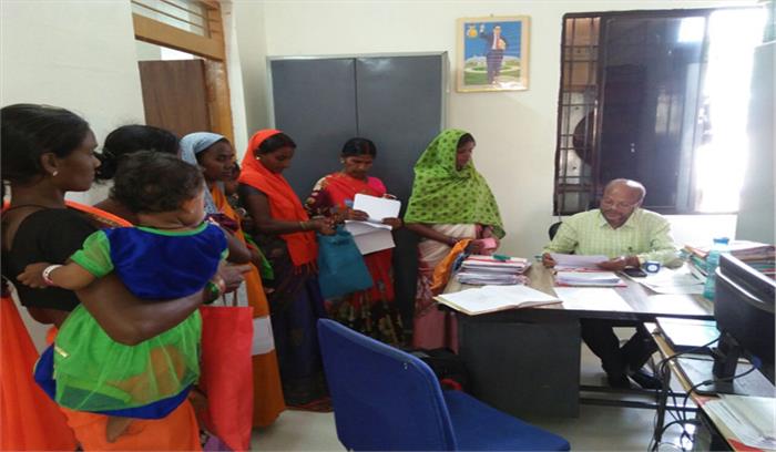 श्रम पंजीयन के लिए पंजीकृत ठेकेदारों के पास ही काम करने की जरुरत नहीं