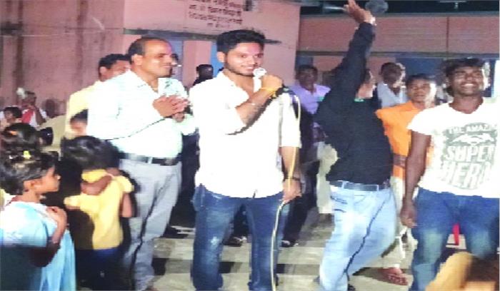 लाफिन कला में सामूहिक रूप से मनाई गई दीपावली