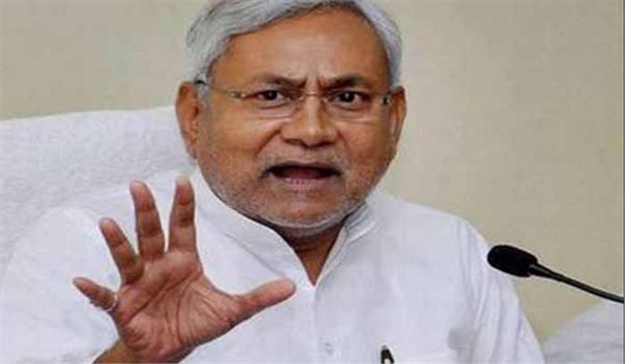 लालू के सुरक्षा वाले बयान पर नीतीश का पलटवार लालू के सुरक्षा वाले बयान पर नीतीश का पलटवार