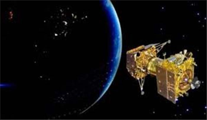 इसरो की कड़ी मेहनत पर गर्व है हमे