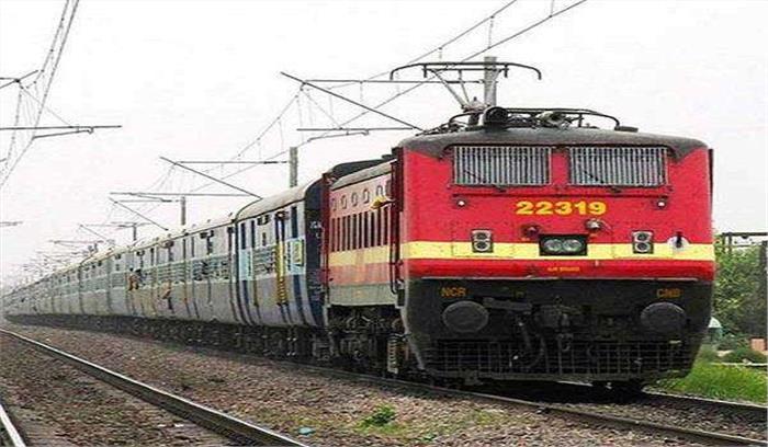 भूस्खलन के चलते चार ट्रेनें रद्द