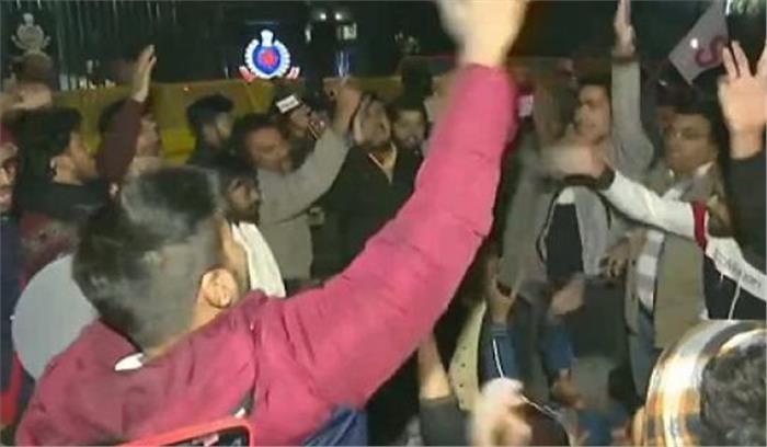 लेफ्ट विंग ने इंटरनेट कनेक्शन काटने की साजिश रची : एबीवीपी लेफ्ट विंग ने इंटरनेट कनेक्शन काटने की साजिश रची : एबीवीपी