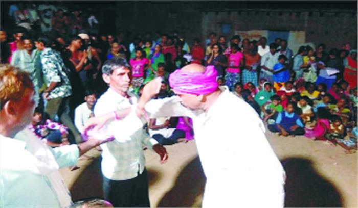 भाजपा सरकार पैसों का दुरुपयोग कर रही : योगेश