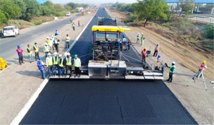 सिर्फ 18 घंटे में काम पूरा करने पर लिम्का बुक में दर्ज होगी गडकरी के मंत्रालय की उपलब्धि