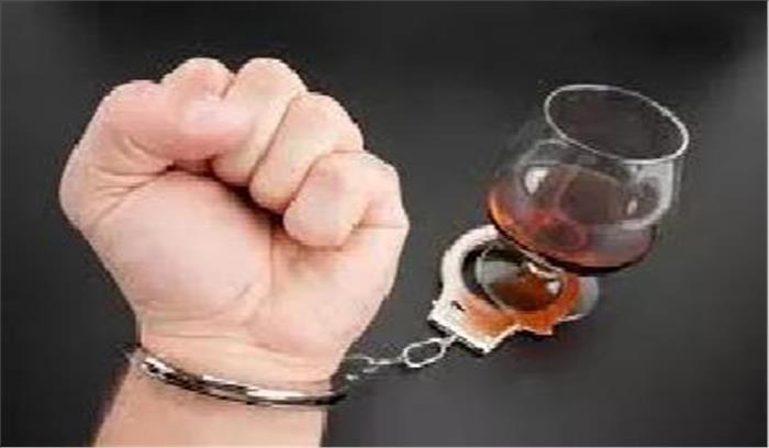 नशे की गिरफ्त में बढ़ रही दिल्ली